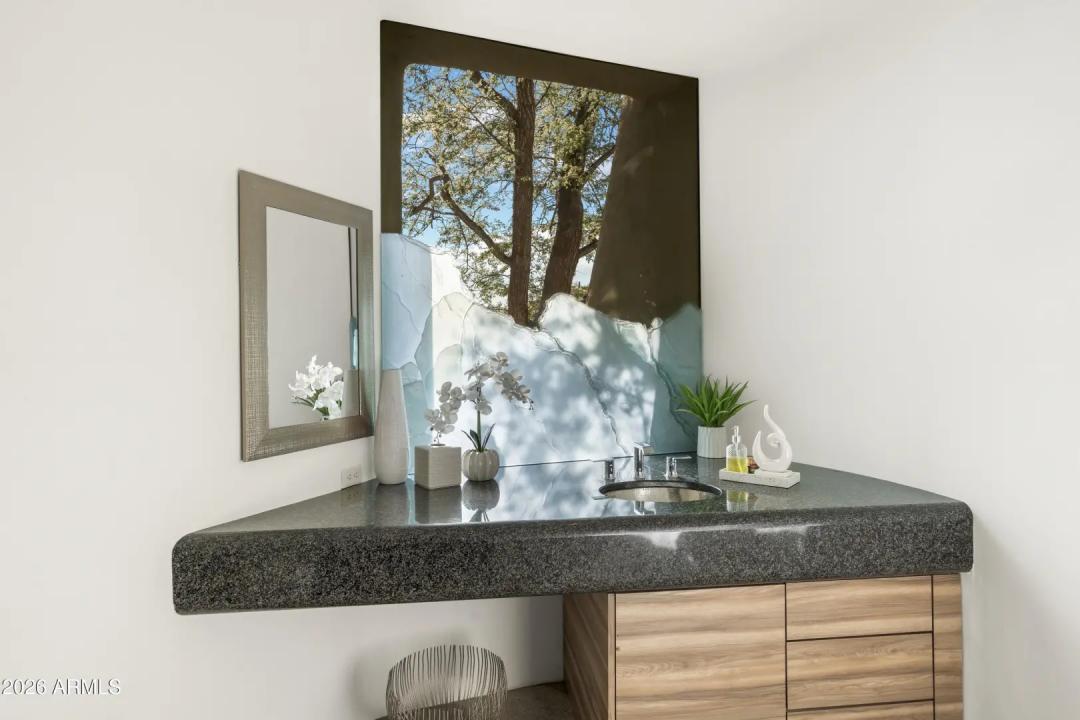 Real Estate Picture 34