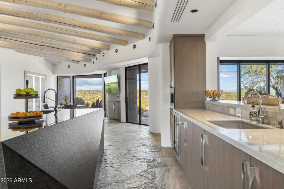 Real Estate Picture 30