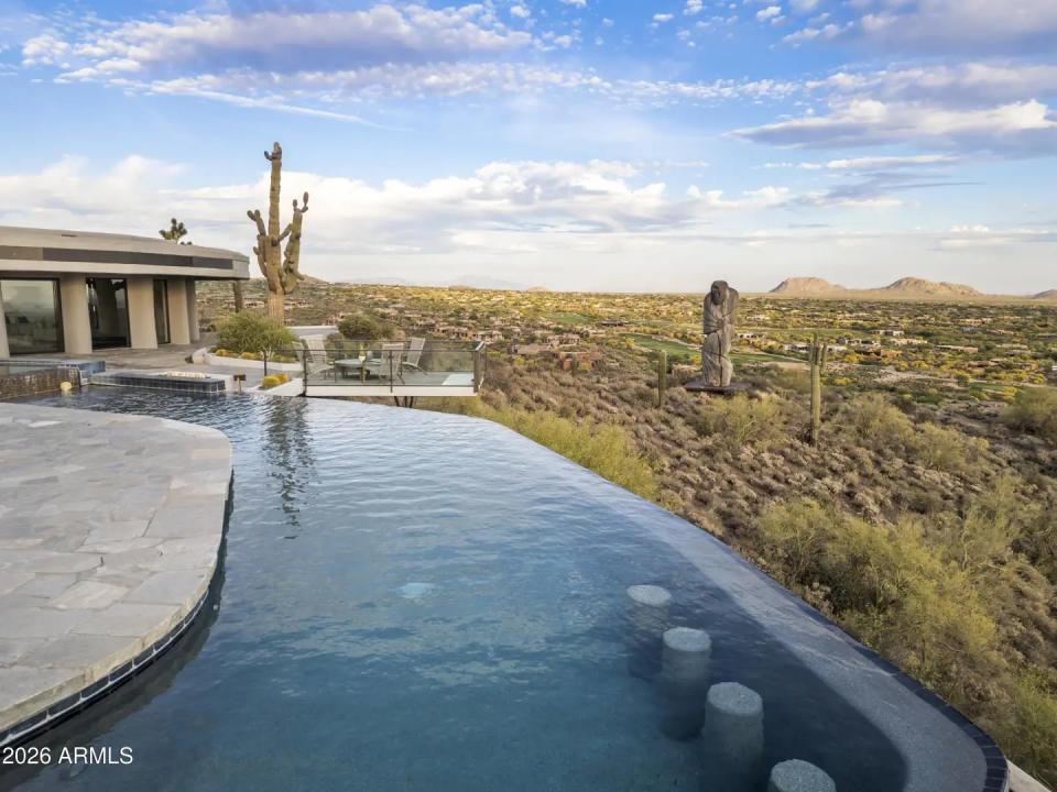 Real Estate Picture 60