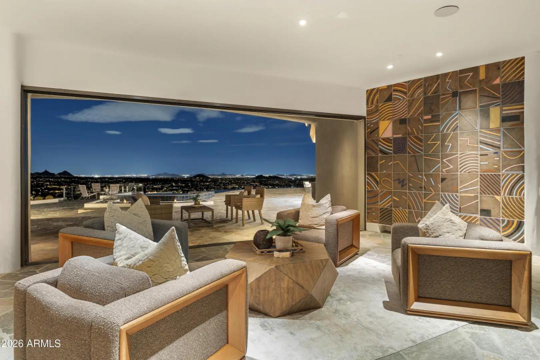 Real Estate Picture 19