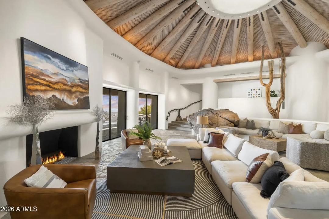 Real Estate Picture 12