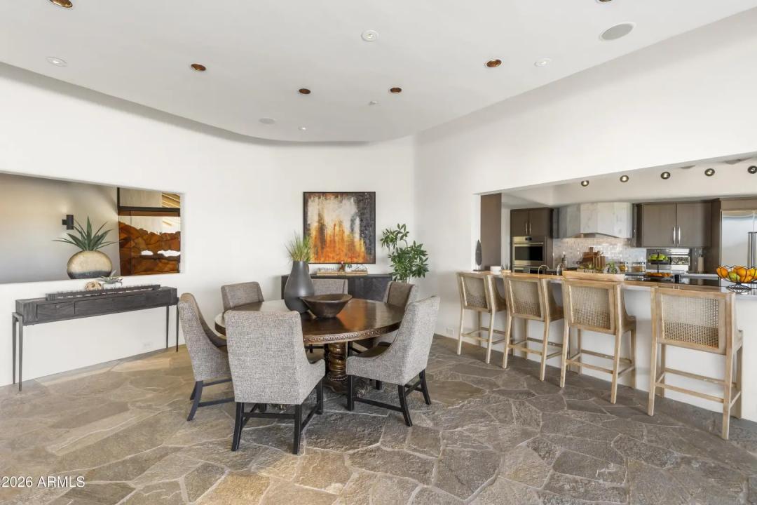 Real Estate Picture 24