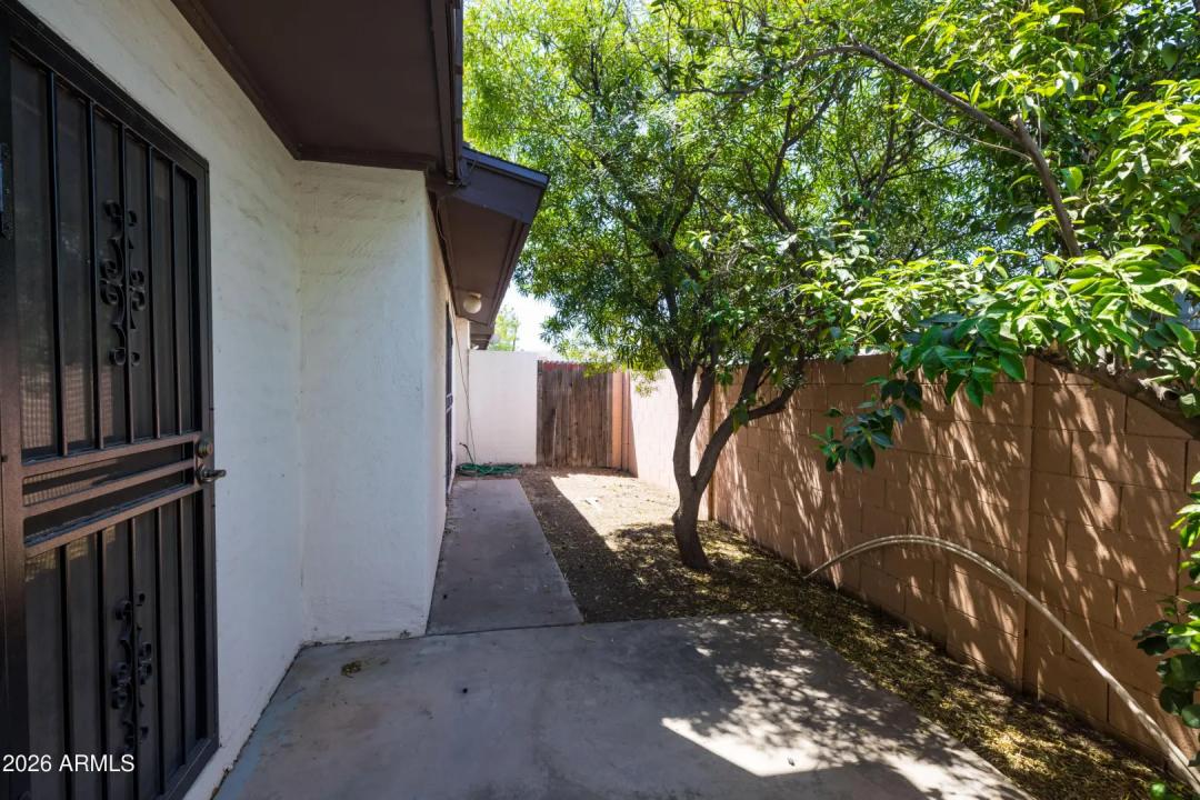 Real Estate Picture 35