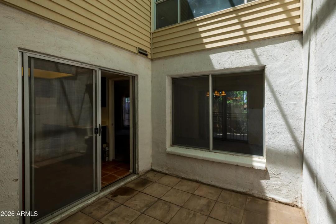 Real Estate Picture 14