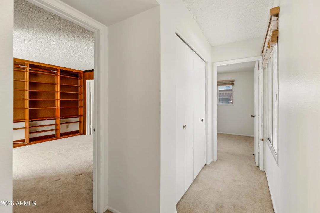 Real Estate Picture 22