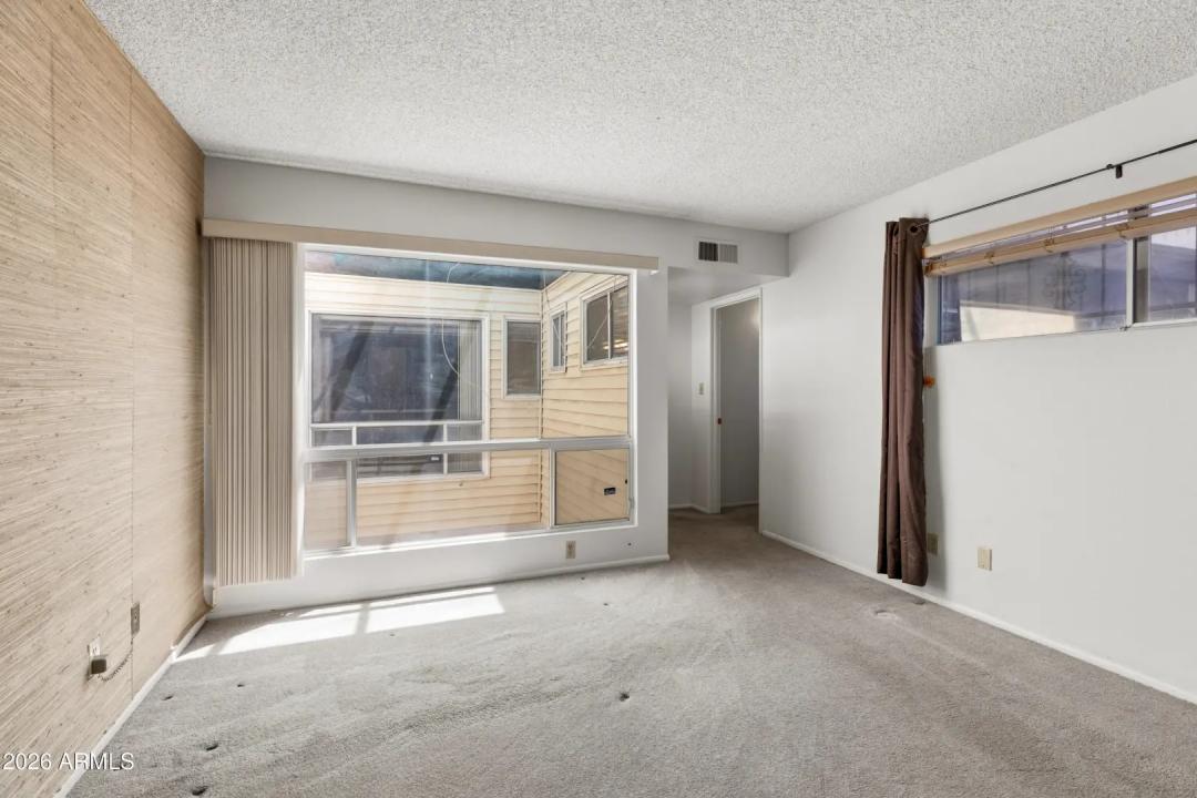 Real Estate Picture 20