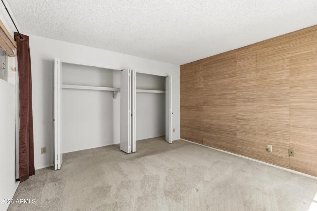 Real Estate Picture 21