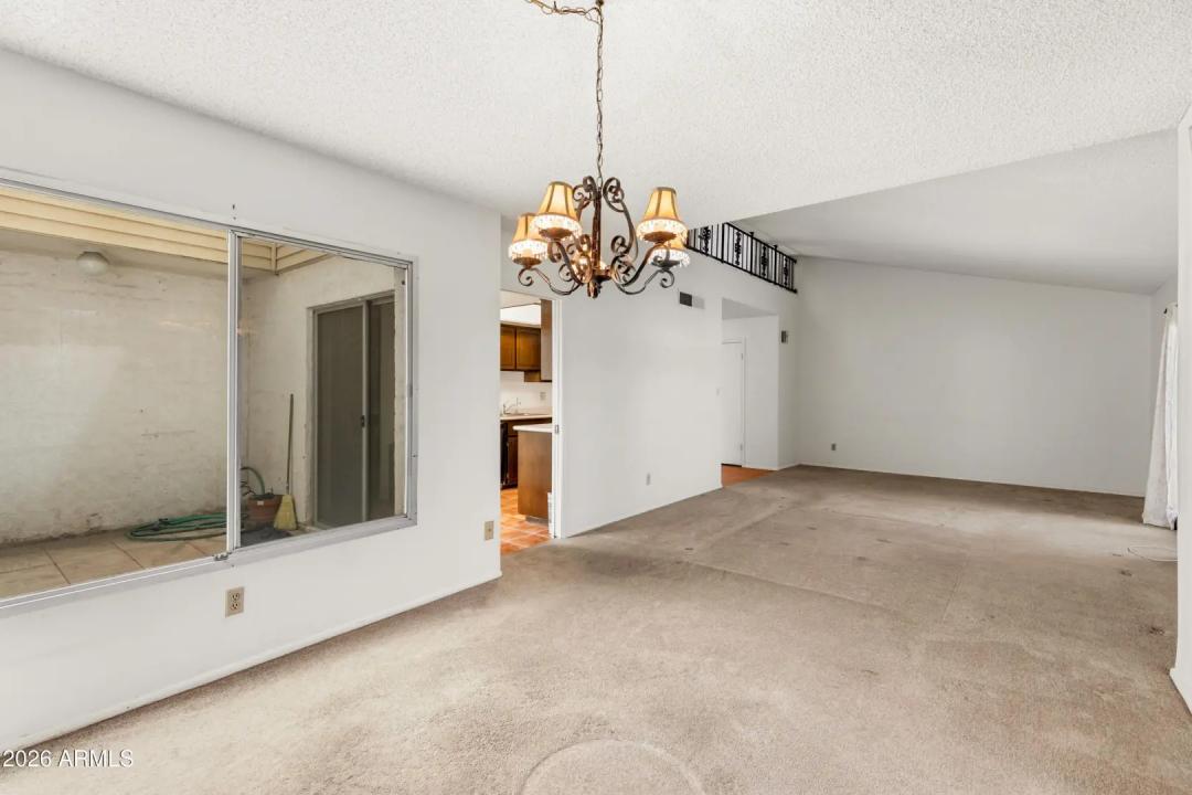 Real Estate Picture 10