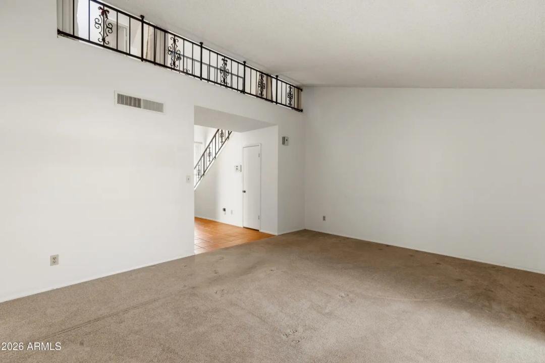 Real Estate Picture 9