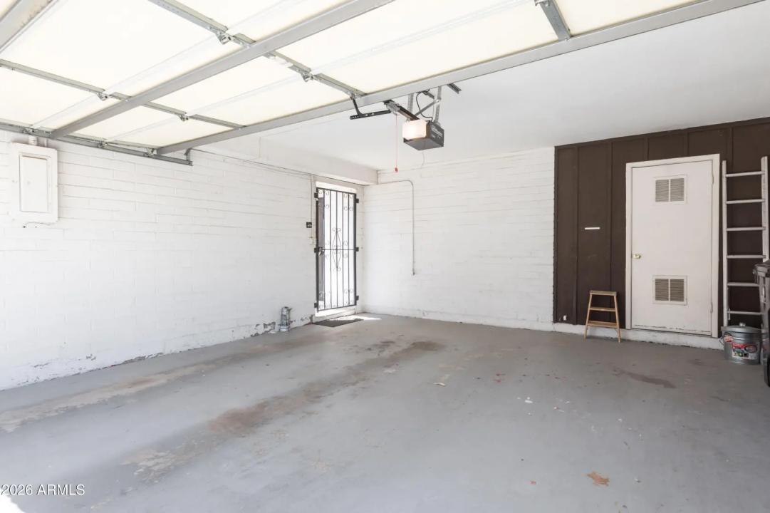 Real Estate Picture 27