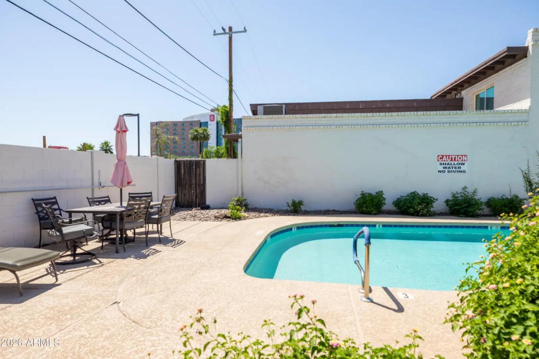 Real Estate Picture 33