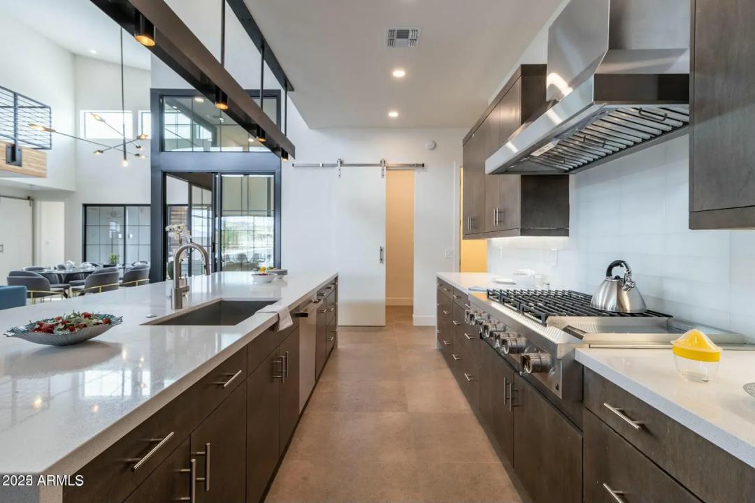 Real Estate Picture 20