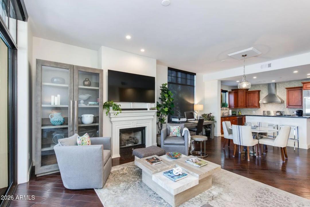 Real Estate Picture 16