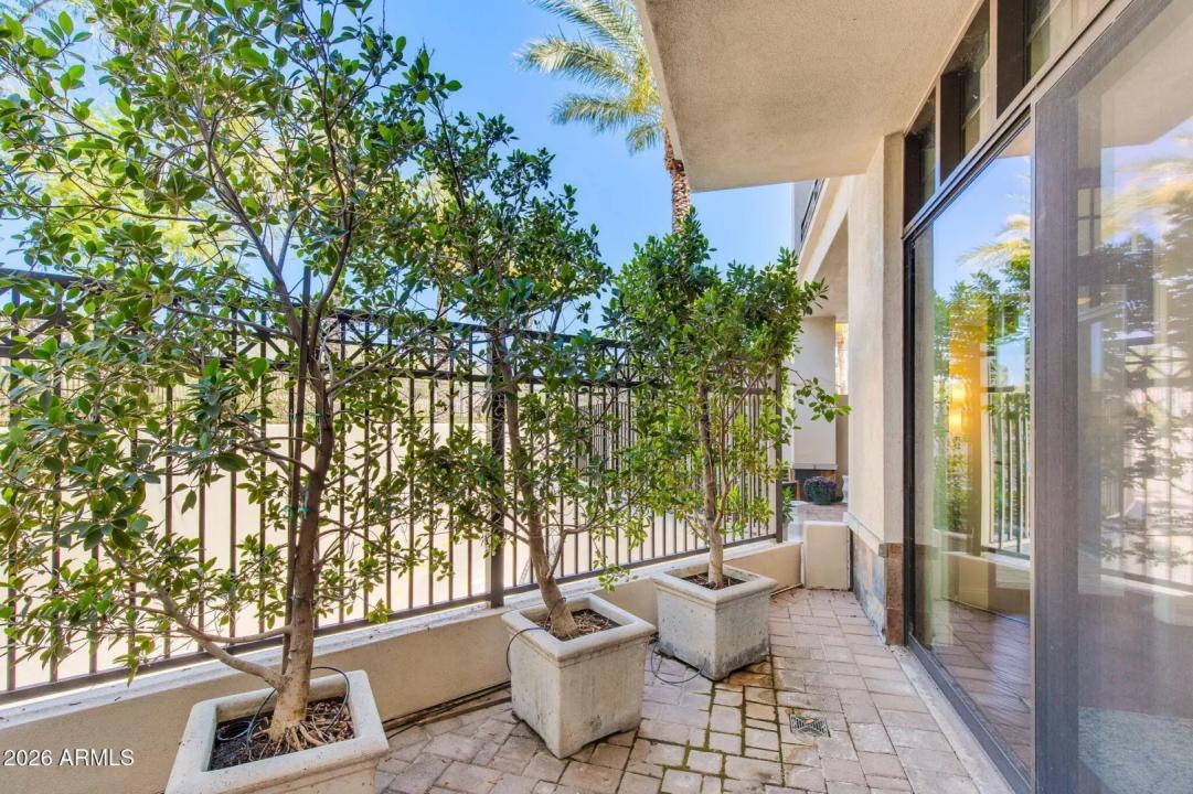 Real Estate Picture 25