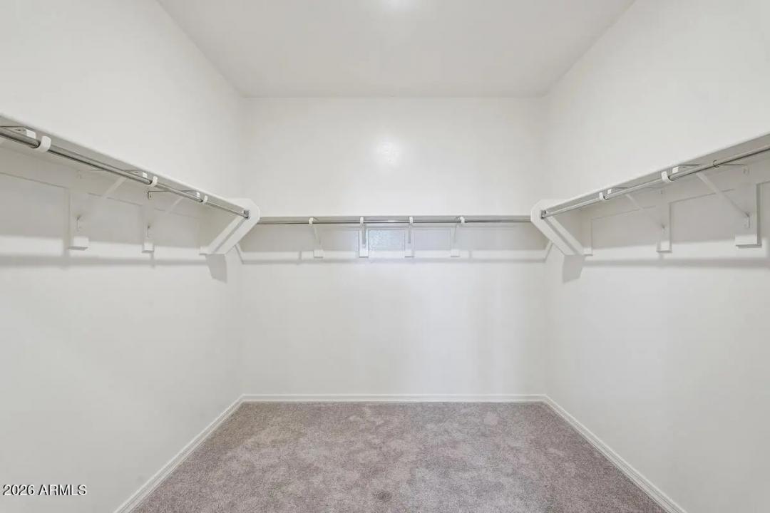 Real Estate Picture 5
