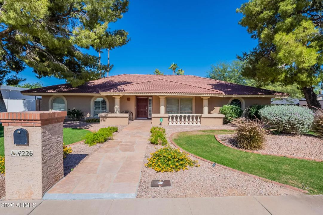 Real Estate Picture 1