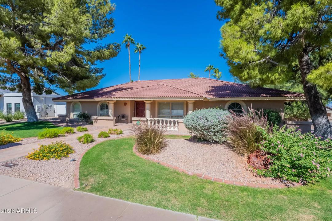 Real Estate Picture 4