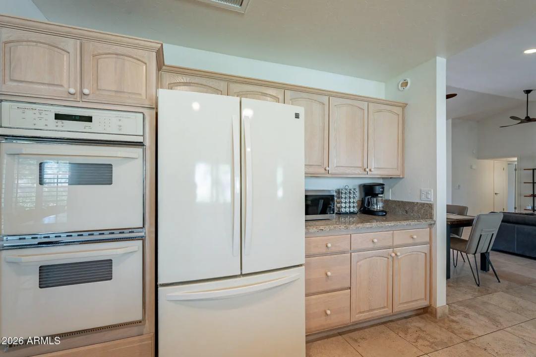 Real Estate Picture 20