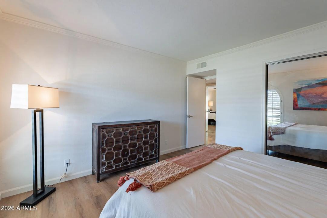 Real Estate Picture 30