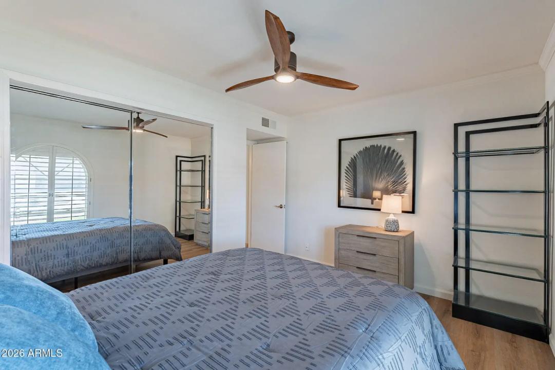 Real Estate Picture 32