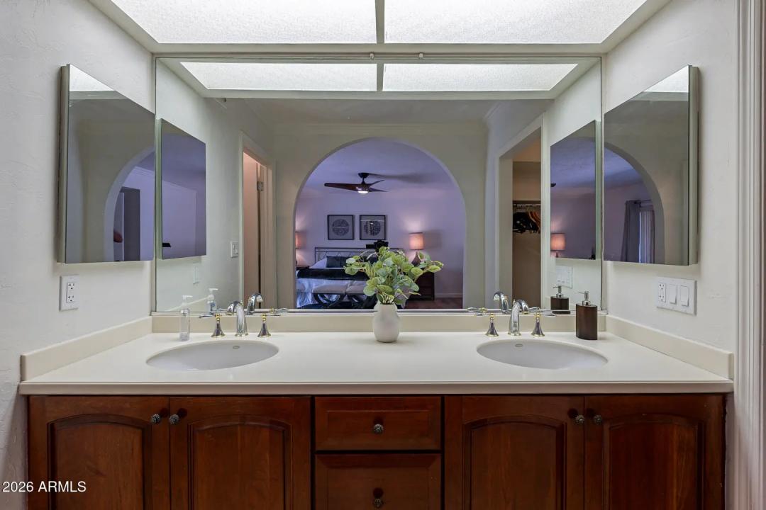 Real Estate Picture 27