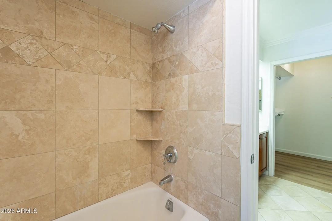 Real Estate Picture 28