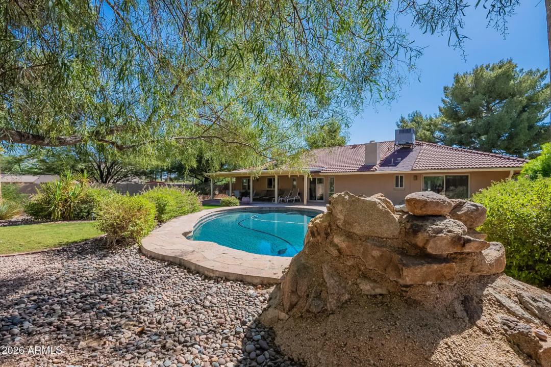 Real Estate Picture 38