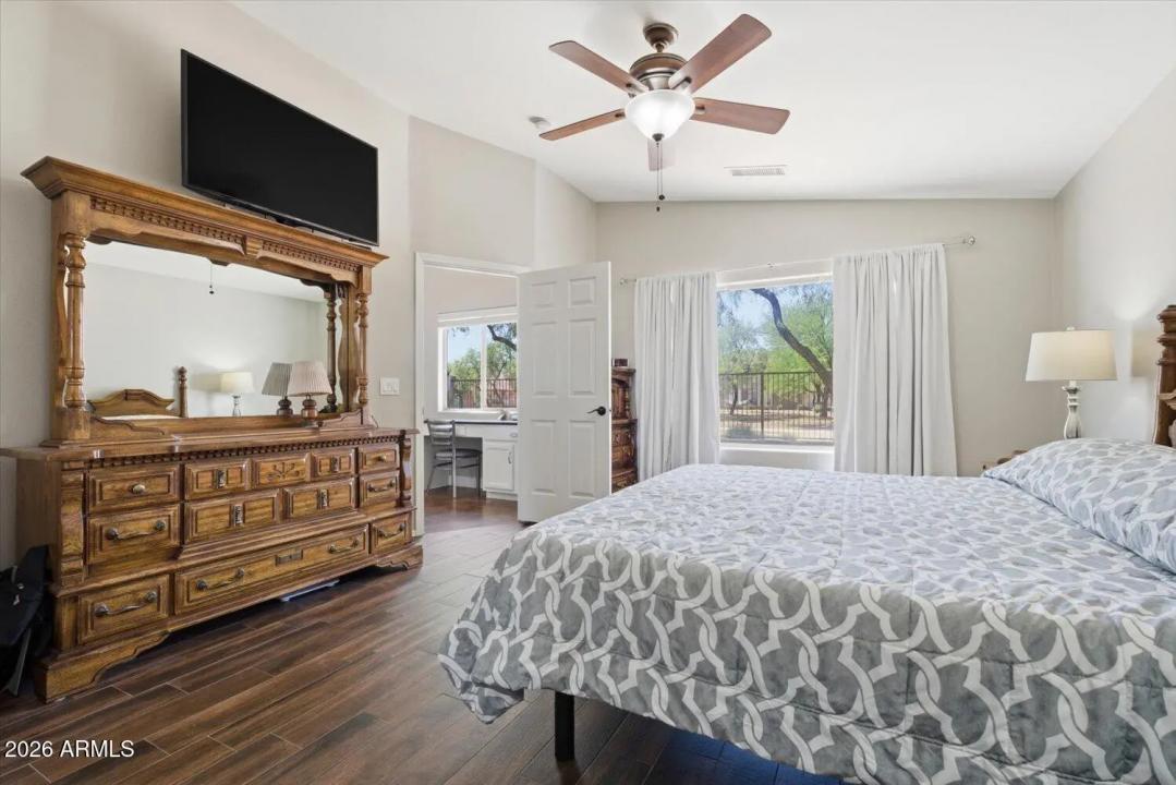 Real Estate Picture 19