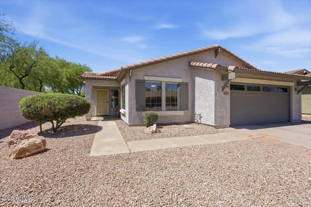 Real Estate Picture 5