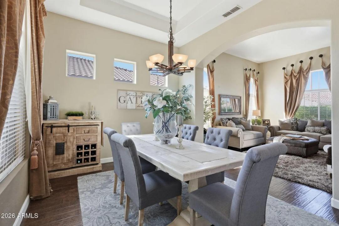 Real Estate Picture 13