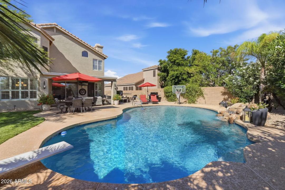 Real Estate Picture 28