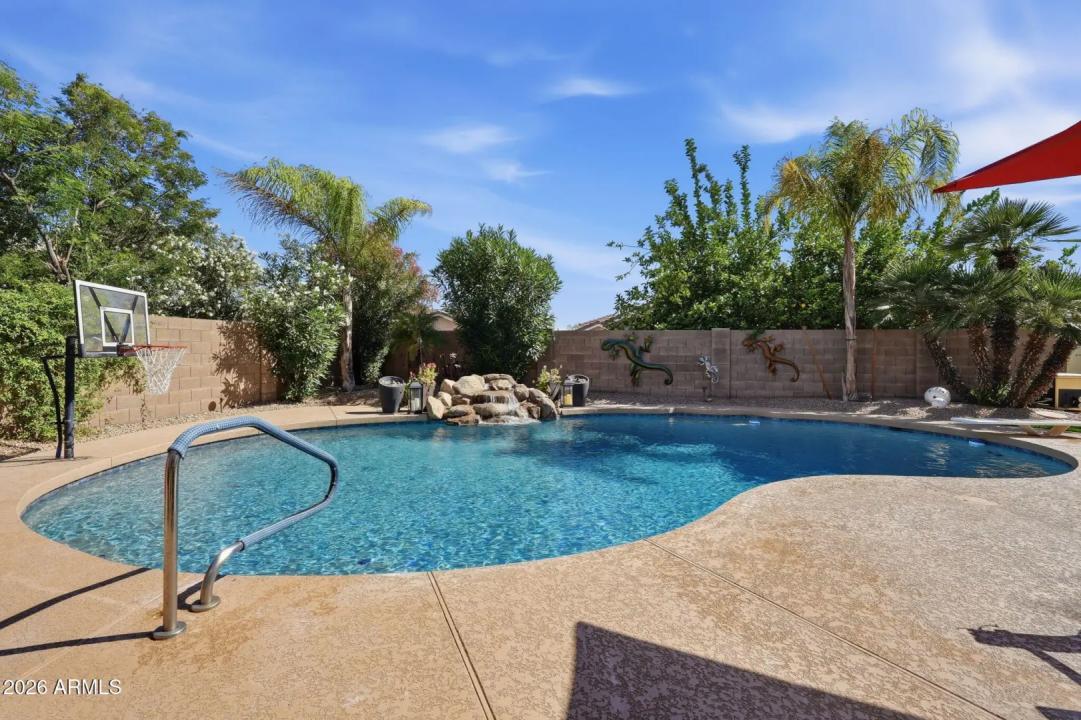 Real Estate Picture 29