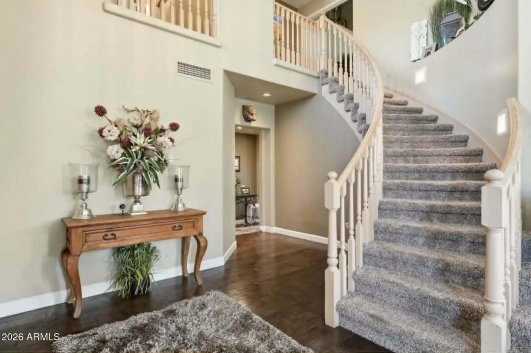 Real Estate Picture 2