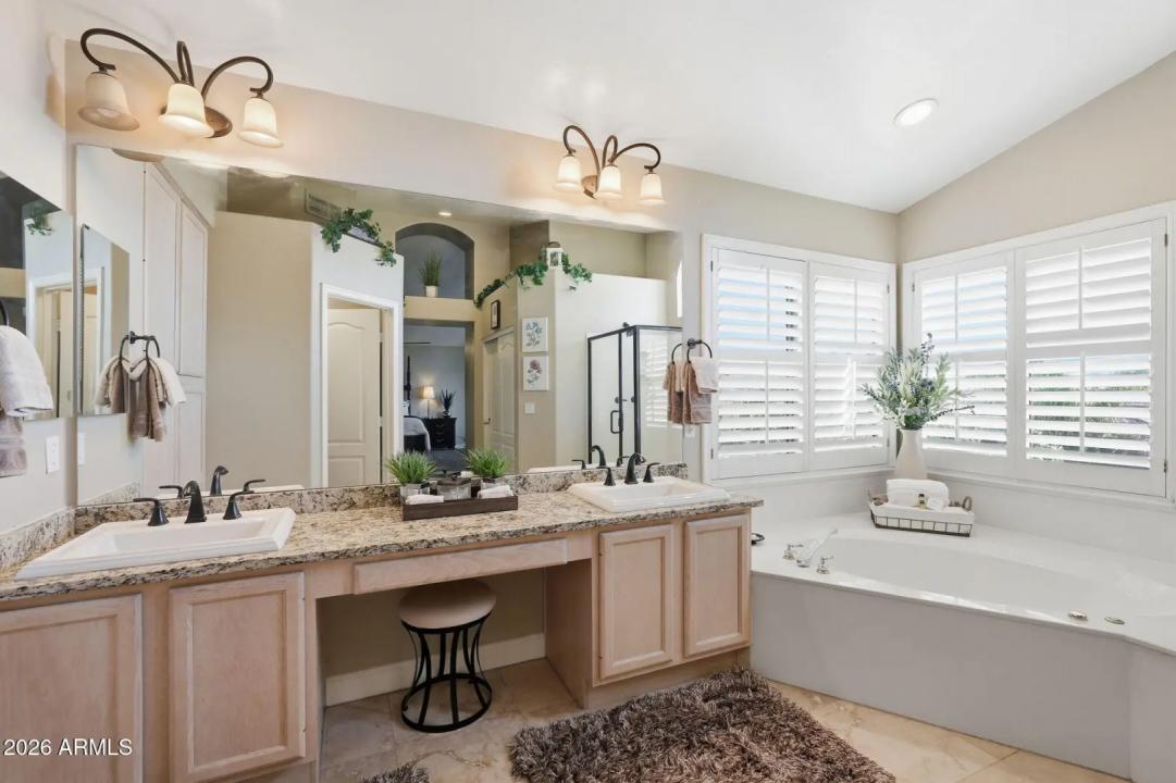 Real Estate Picture 19