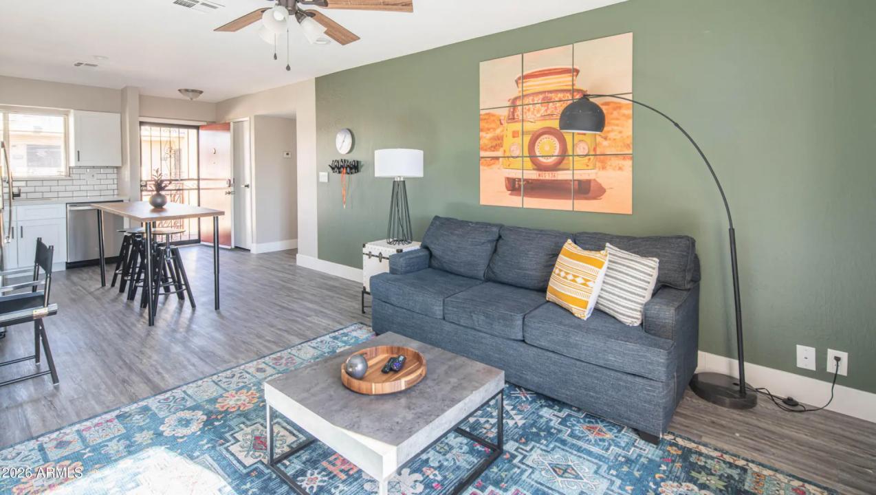 Real Estate Picture 16