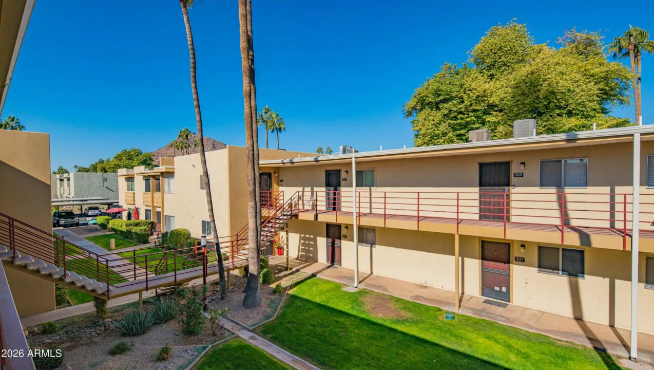 Real Estate Picture 26