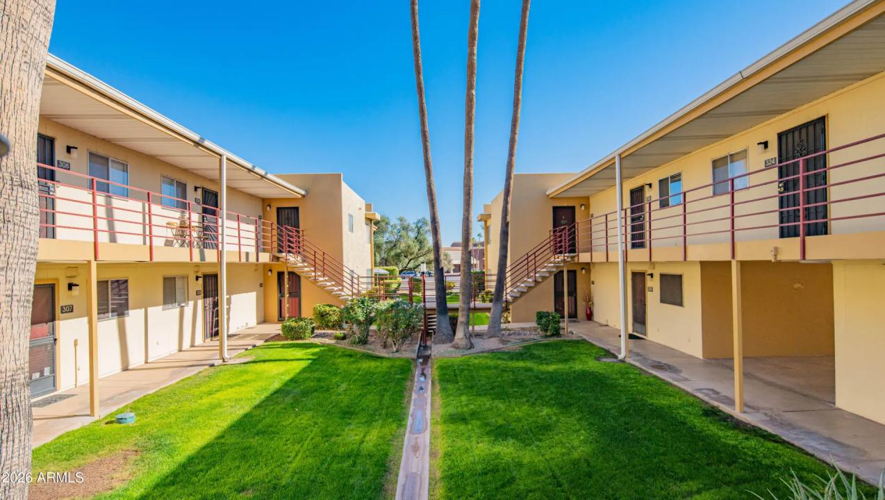 Real Estate Picture 27