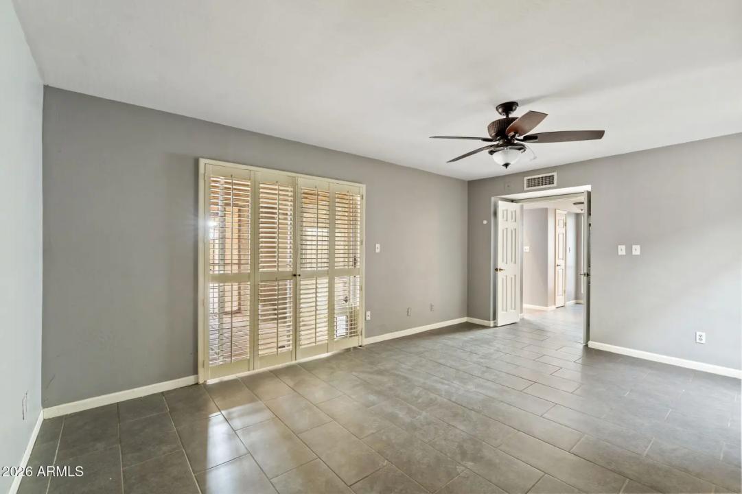 Real Estate Picture 15