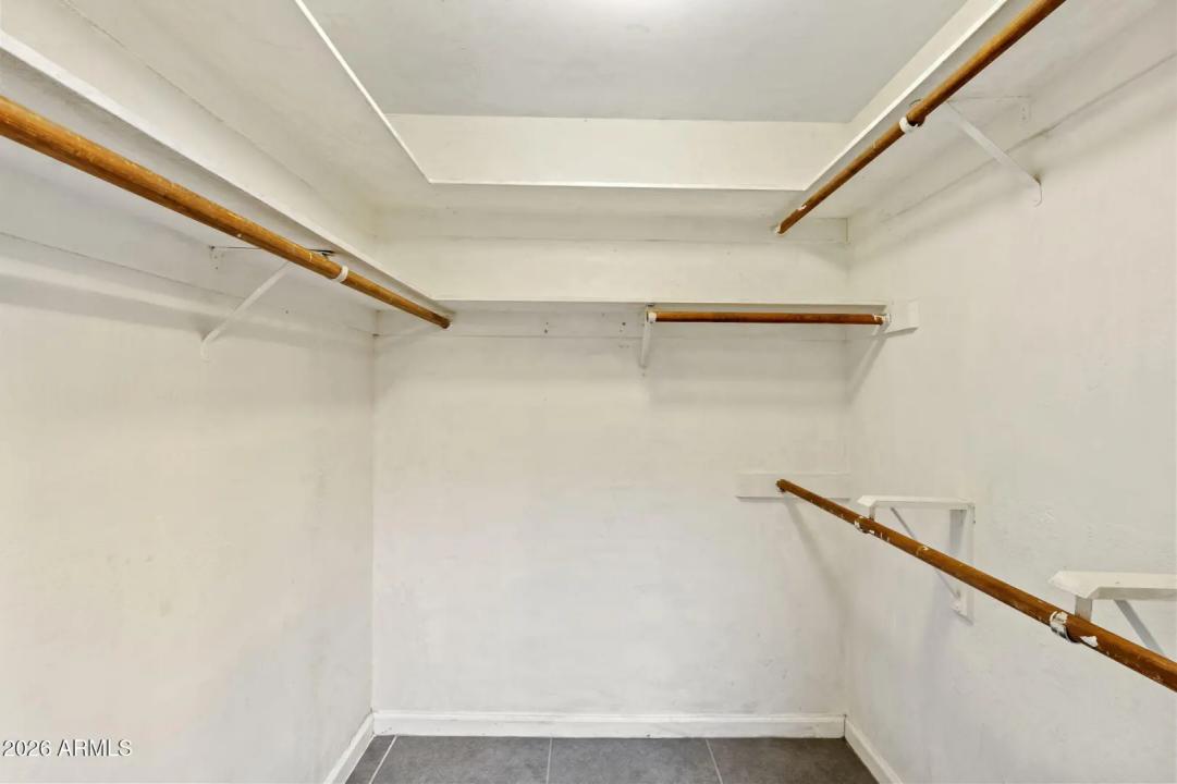 Real Estate Picture 18