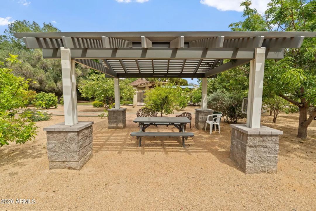 Real Estate Picture 26