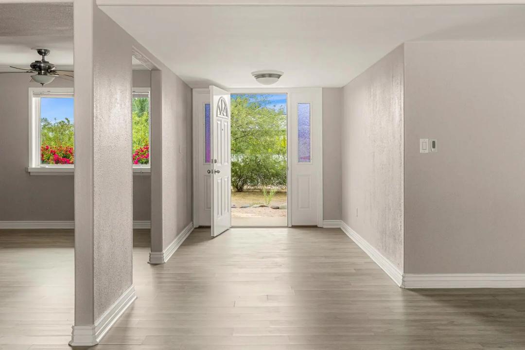 Real Estate Picture 5