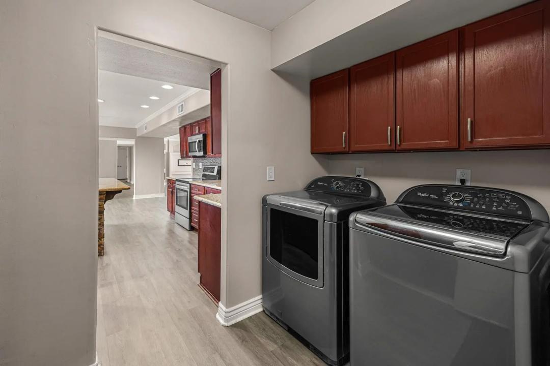 Real Estate Picture 20