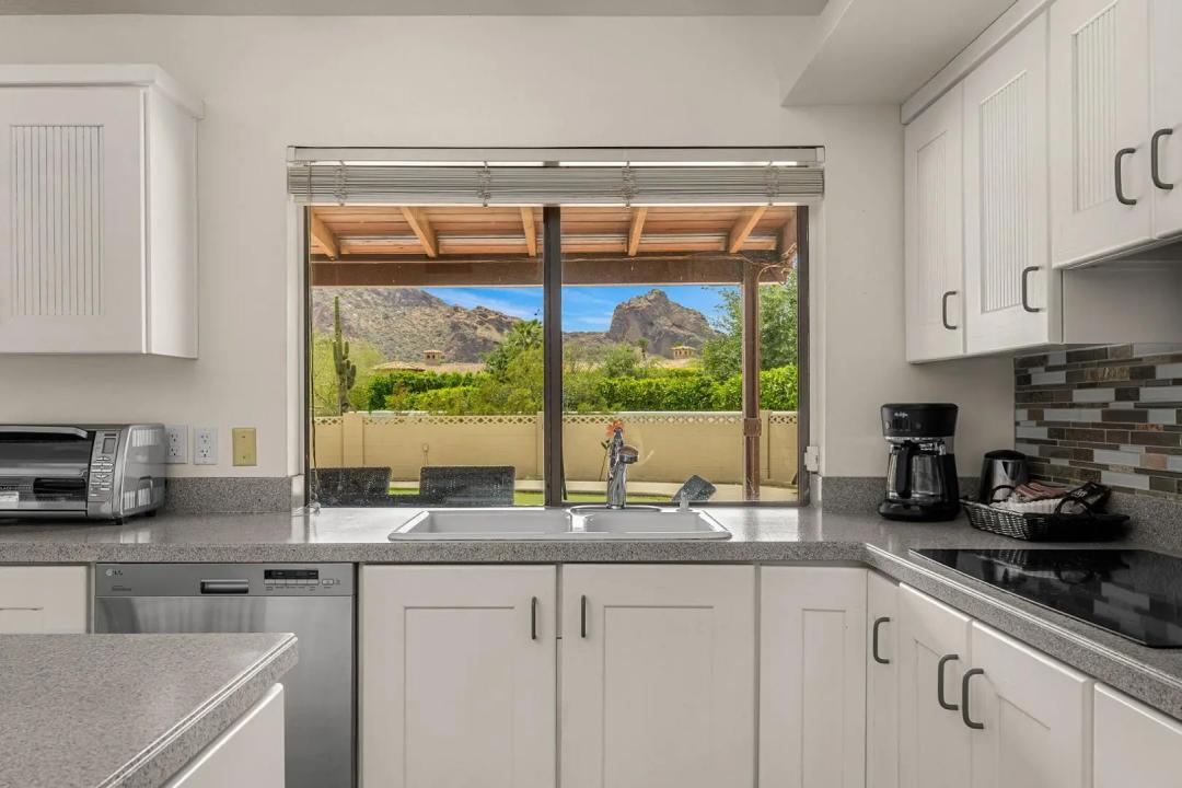 Real Estate Picture 6