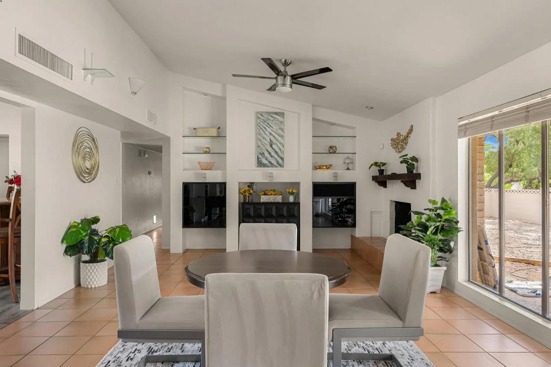 Real Estate Picture 8