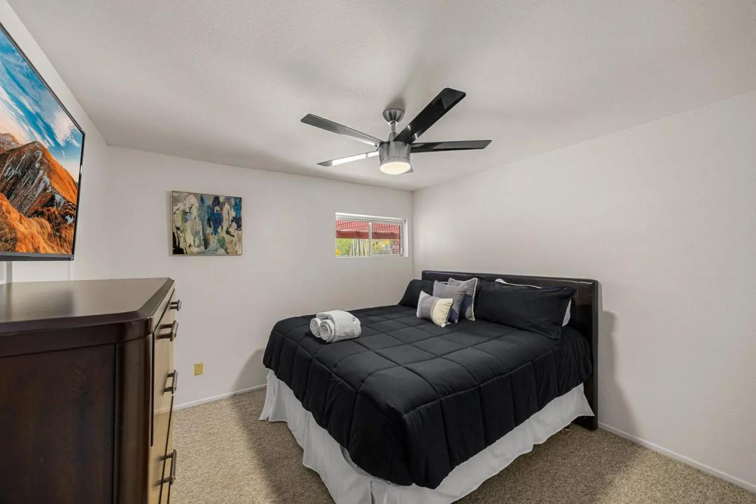 Real Estate Picture 10