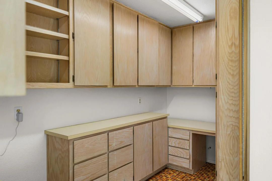 Real Estate Picture 19