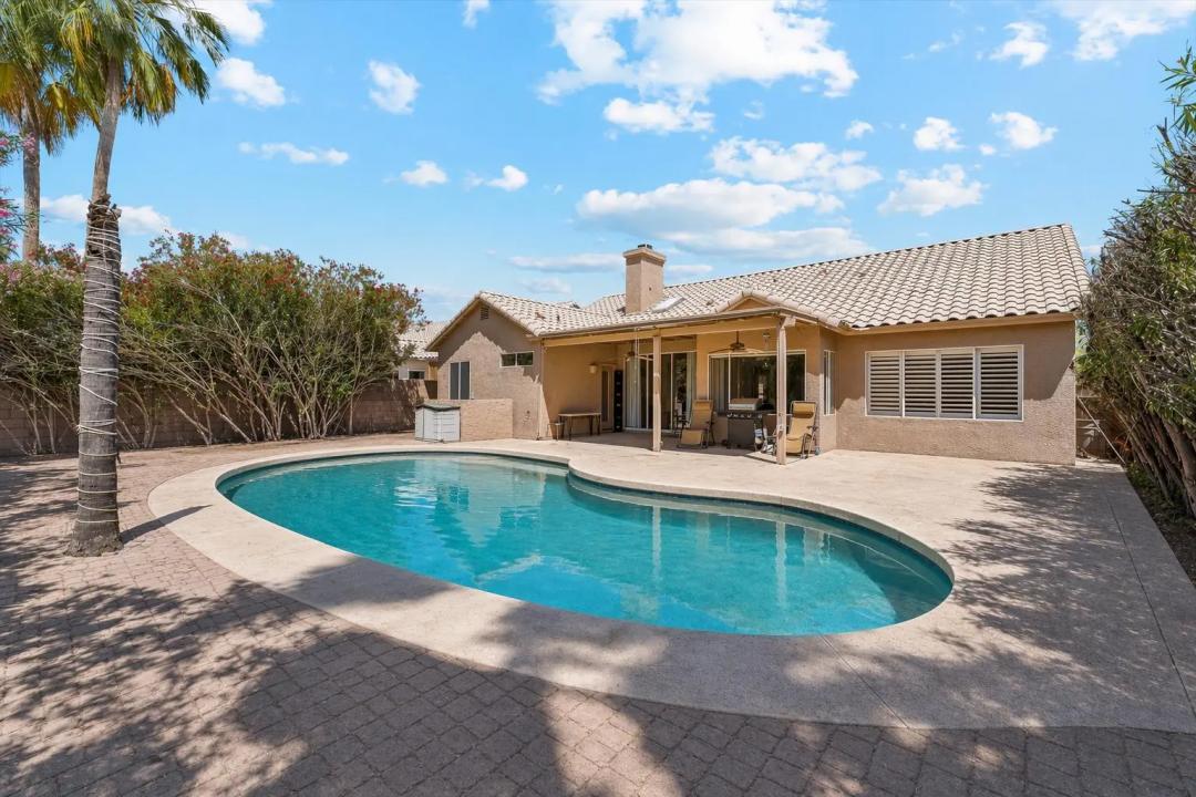 Real Estate Picture 13