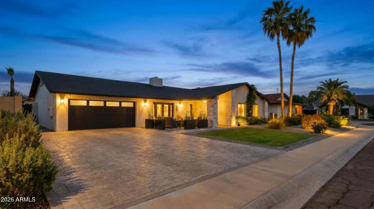 Real Estate Picture 4