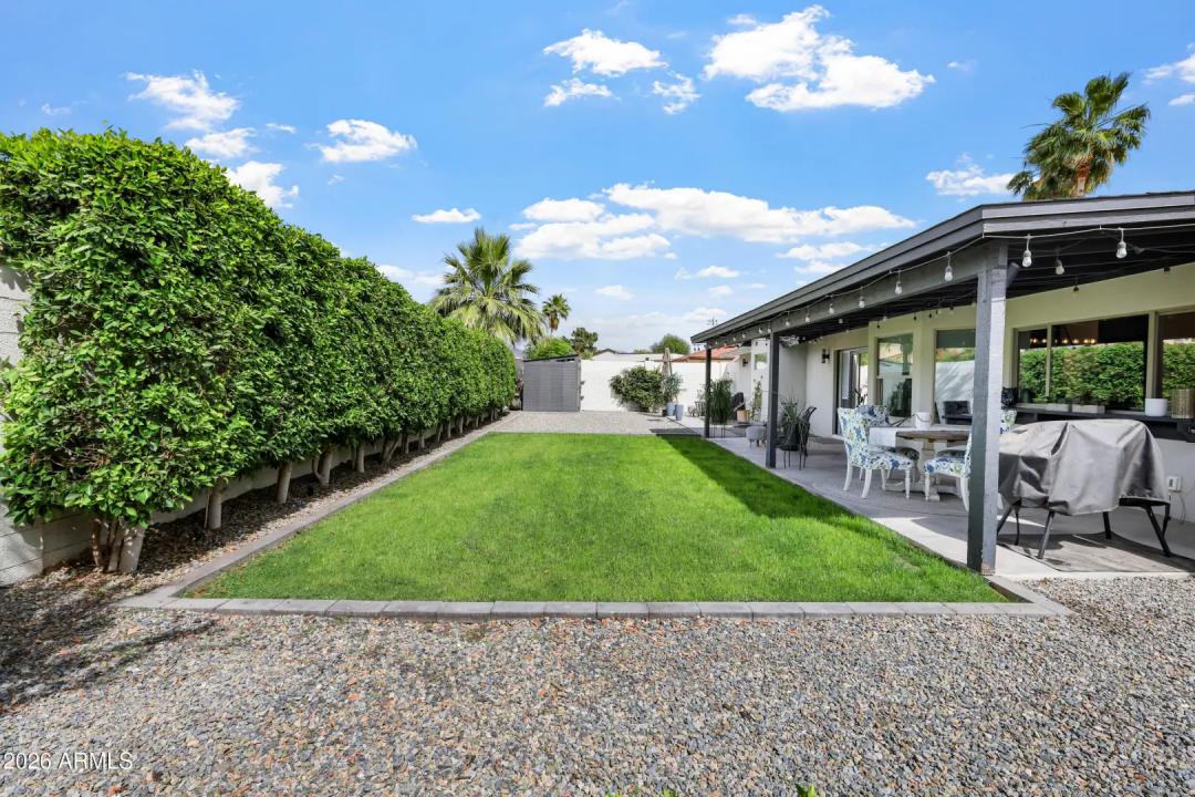 Real Estate Picture 23