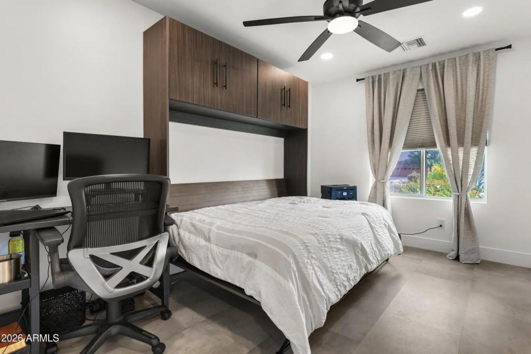 Real Estate Picture 31